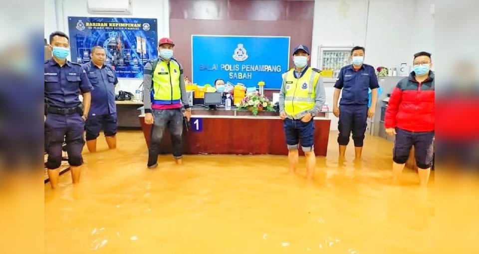 Penampang Dilanda Banjir Harian Metro Kool 101