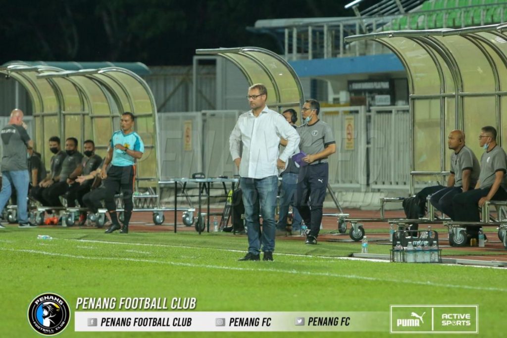 Tomas Trucha Tekankan Pemain PSM Makassar Harus Kuasai dan Aplikasikan Taktik yang Diinginkannya untuk Raih Kemenangan di Super League 2025/2026