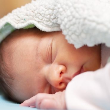 BAYI BARU LAHIR