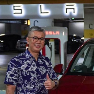 Tengku Zafrul: Saya Tak Tahu, Saya Tak Kerja Tesla